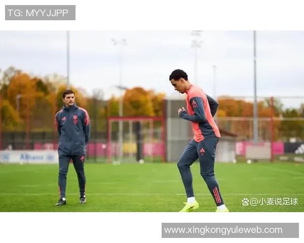 卡尔伤情恢复回归训练拜仁全队仅穆西亚拉缺席合练